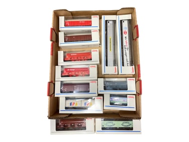 12 Marklin HO Freight Cars