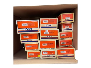 12 Lionel Freight Cars
