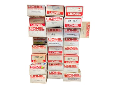 25 Lionel MPC Freight Cars