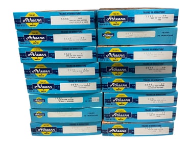 16 STORE STOCK Athearn 50ft Hopper Kits