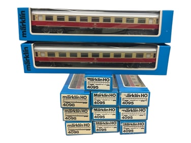 12 Marklin HO TEE Express Cars