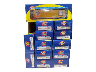 13 Athearn HO Combo Door Boxcars