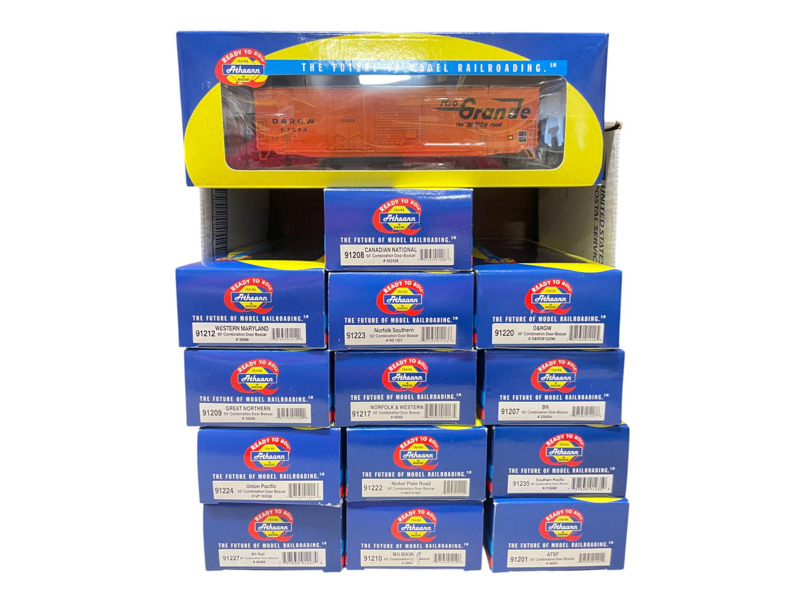 14 Athearn HO Combo Door Boxcars (1 of 5)