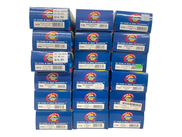 18 Athearn HO RTR Freight Cars