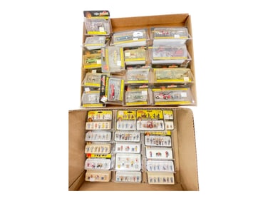 31pc Scenic Accents HO People & Vehicle Sets