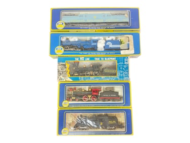 5 AHM HO Locomotives
