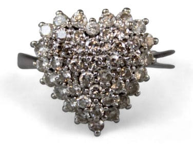 14k White Gold Diamond Heart Cluster Ring