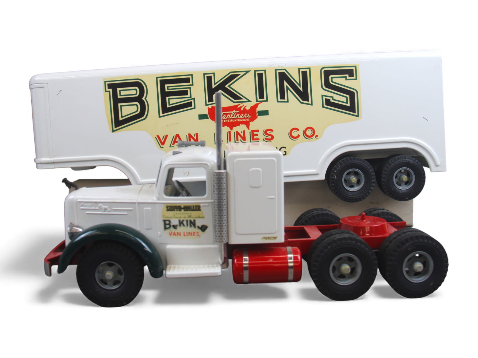 Smith Miller Bekins Van Lines Moving Truck (1 of 6)