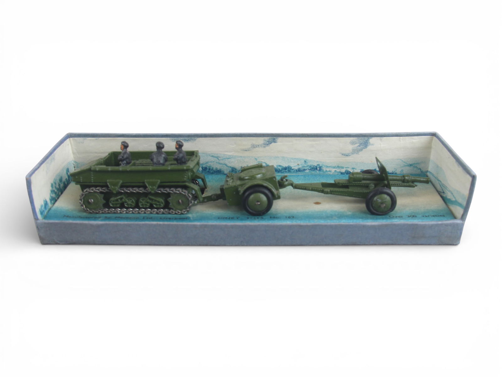 Scarce Boxed Dinky 162 -18lb Field Unit: Includes a Light Dragon Tank, limber & 1.8 MM gun. All are intact and clean, showing light use. 3 SAE figures included. Set has both inserts and nice box. Shipping: Weiss Auctions offers