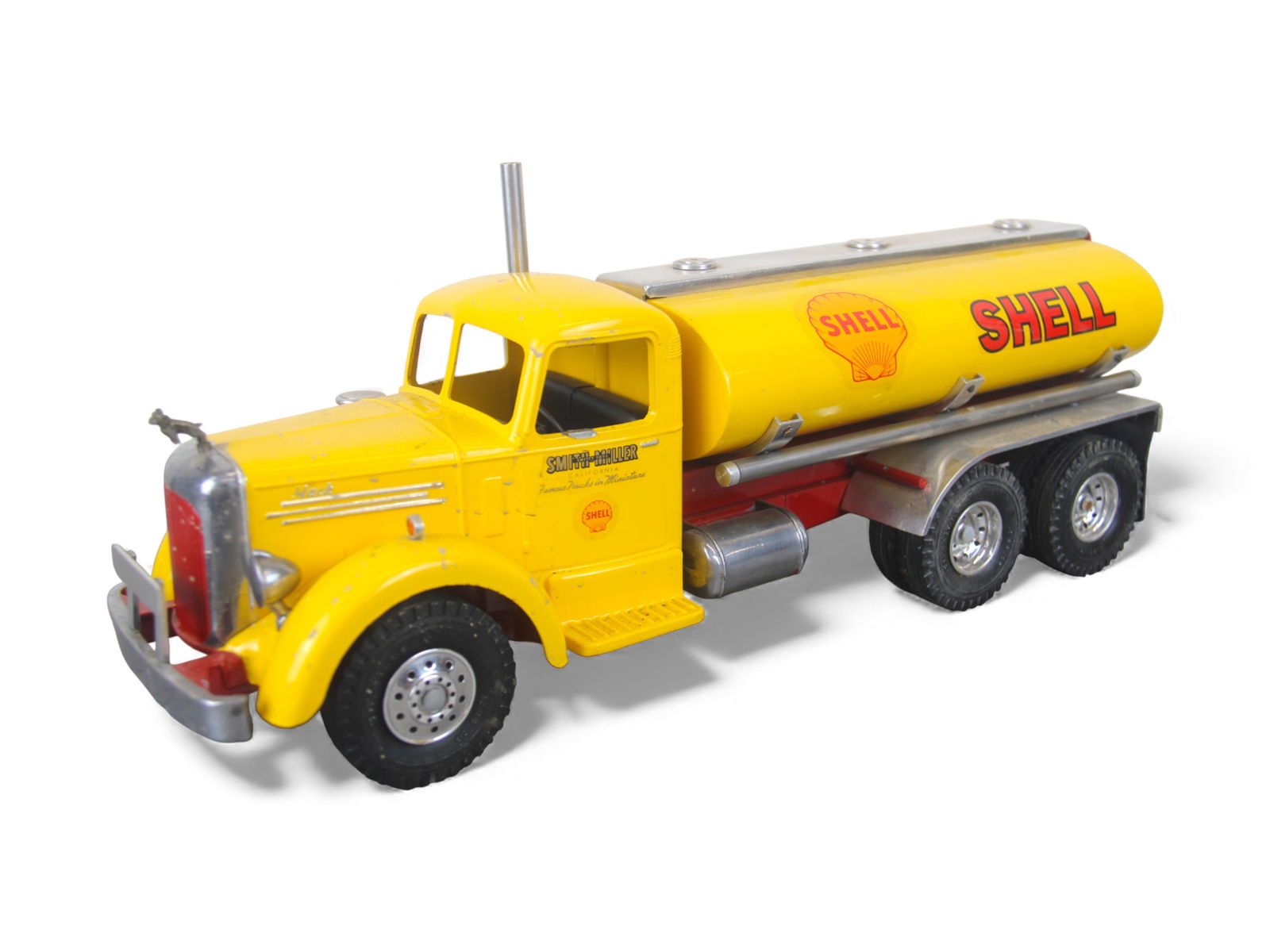 Fred Thompson Smith-Miller Shell Tanker: Nice creation in the Smith-Miller style. This great pieces was loved and played with, showing light to moderate paint wear, even some paint splatter. Nice to know these were enjoyed by children too!!