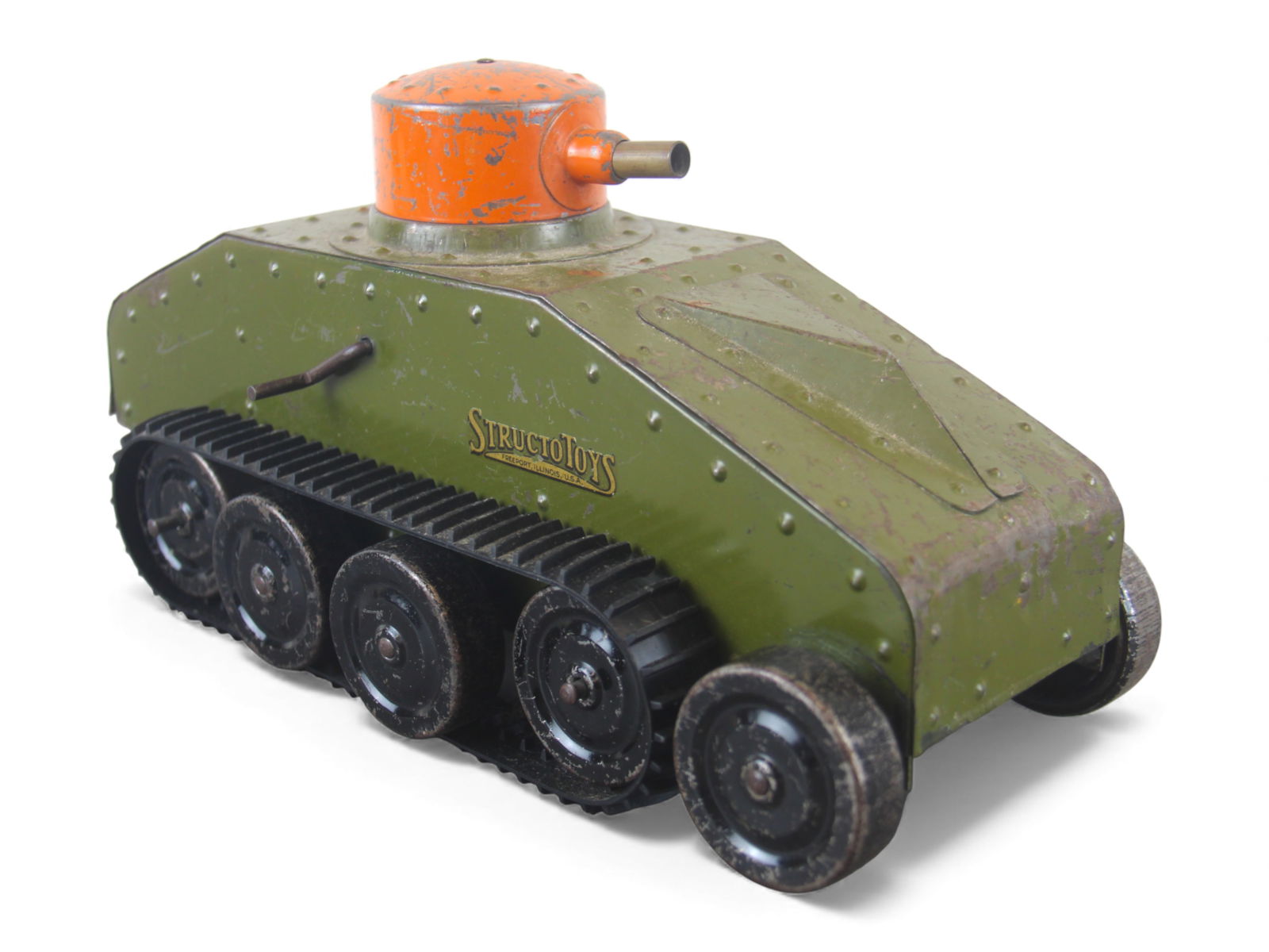 1920s Structo Rapid Fire Clicking Tank: Painted pressed steel with metal wheels, 12" long. Crank action clicking and turret rotation functions well, previous owner added tracks. It shows moderate play wear. Shipping: Weiss Auctions offers