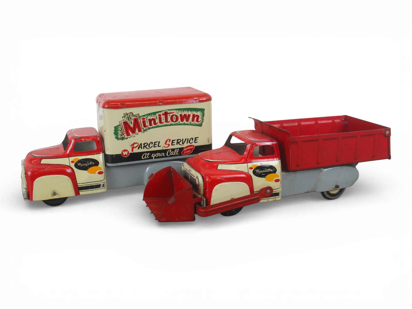 (2) Wyandotte Toy Trucks (1 of 5)