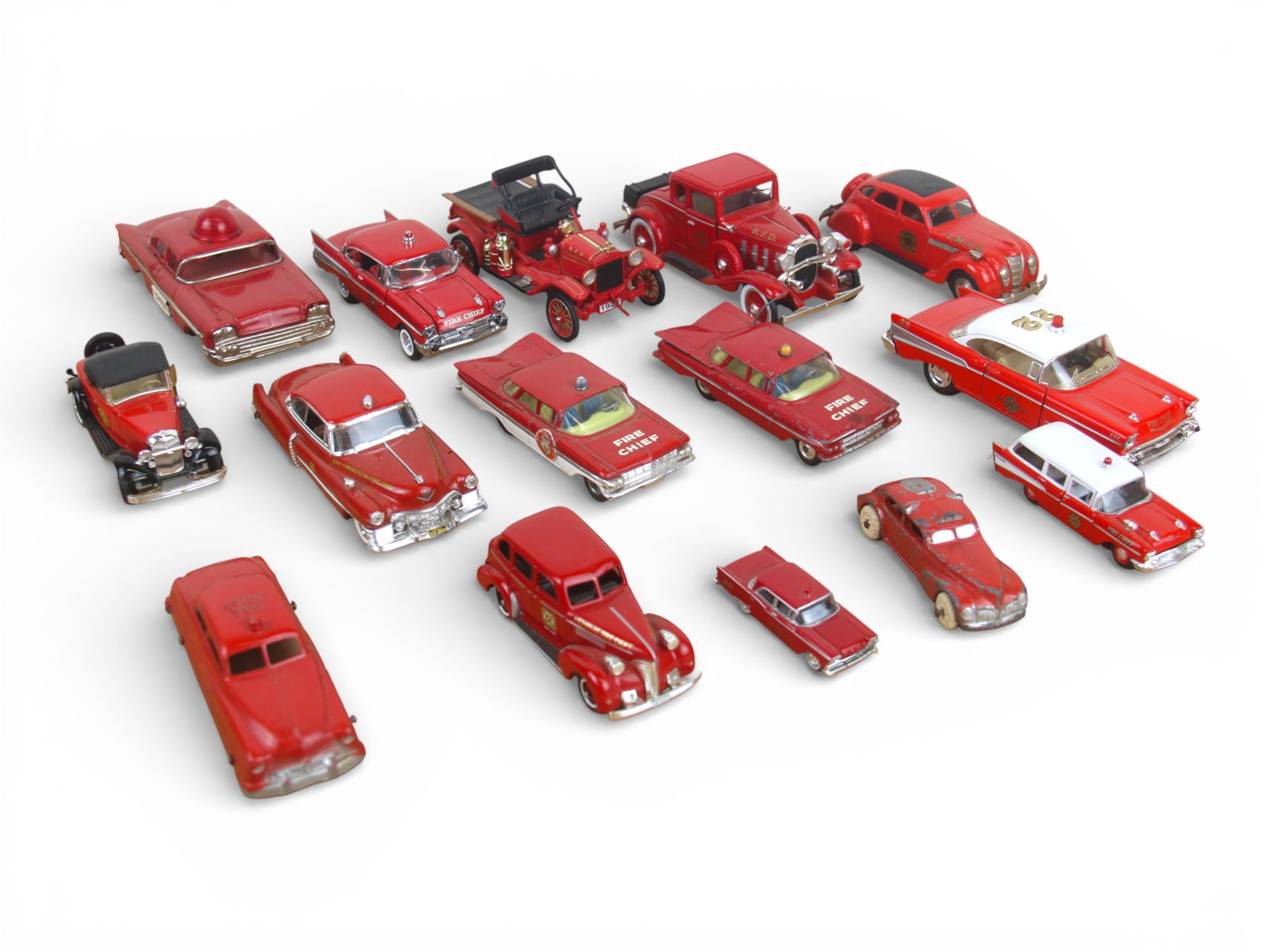(15) Diecast Fire Engines & Vehicles (1 of 4)