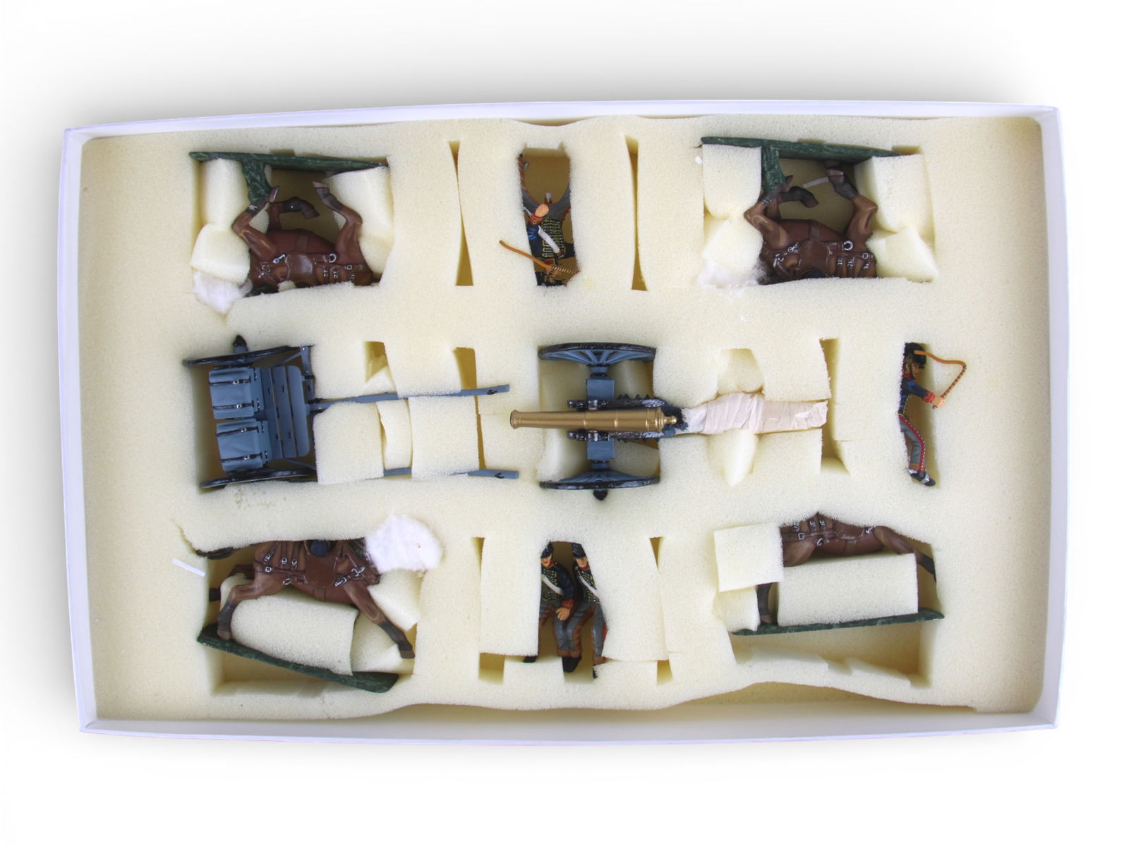 Frontline Figures Connoisseur Range RHA Boxed: Boxed Frontline Figures Connoisseur Range British Royal Horse Artillery set RHA 3 RHA Cannon, Limber and Team. Very detailed painting. Shipping: Weiss Auctions offers full-service, in-house shipping f