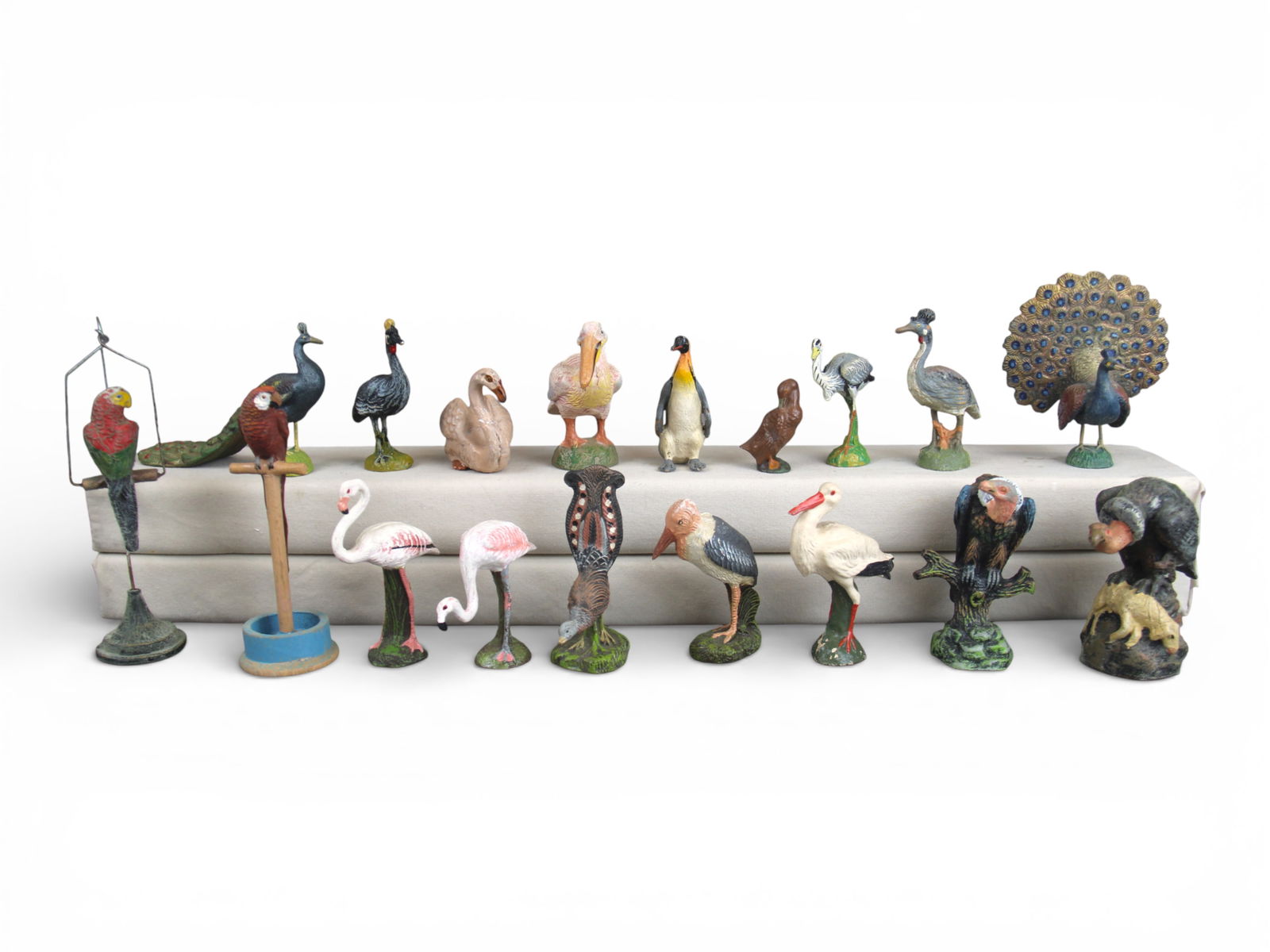 German Wood & Composition Birds Elastolin Lineol: German Wood and Composition Birds, 18 pieces, including Elastolin and Lineol. Some wear. Shipping: Weiss Auctions offers full-service, in-house shipping for nearly all items in this auction. For a