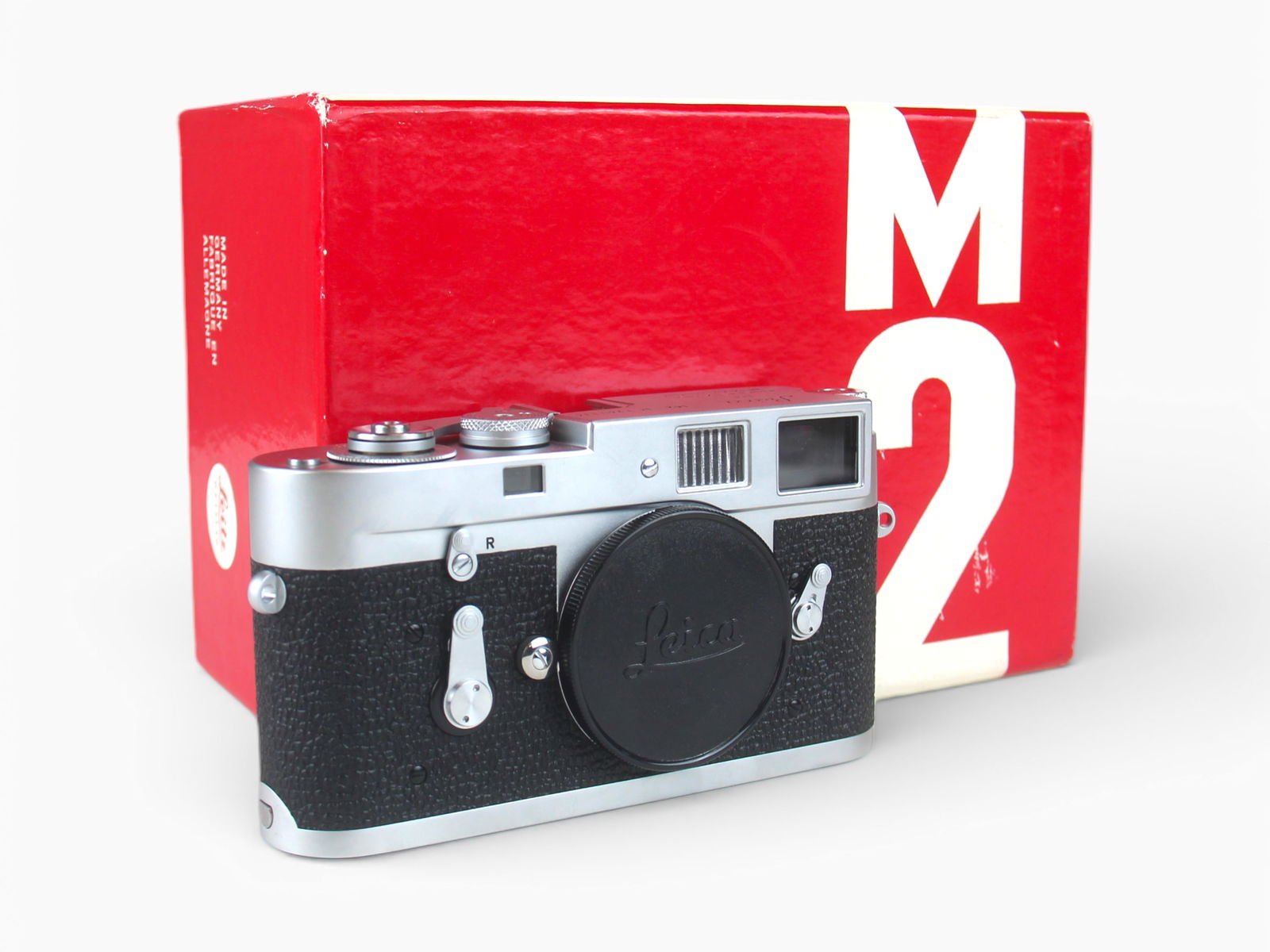 Leica M2-R in Box (1 of 20)