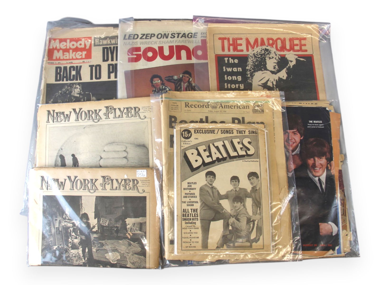 (16) 1960s-70s Music Newspapers Led Zep Beatles: (16) 1960s-70s Music Newspapers, 1) Berkely Barb Dec 1969 Altamont, 2) New York Flyer, Nov 1971, 3) Rolling Stone #97 (Townshend), 4) New York Flyer, Dec 1971, 5) Beatles Exclusive Songs, 1964, 6)
