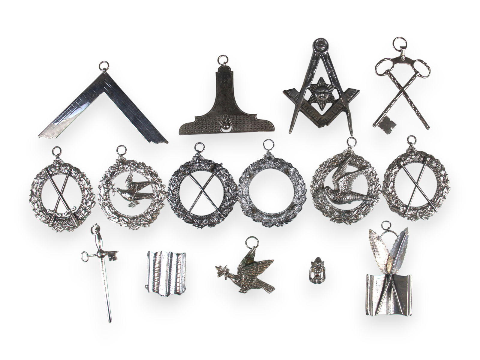 Collection of Masonic Pins & Badges: Collection of approx. 75 masonic pins, badges and other small accessories. Vintage.Shipping: Weiss Auctions offers full-service, in-house shipping for nearly all items in this auction. For a shipping
