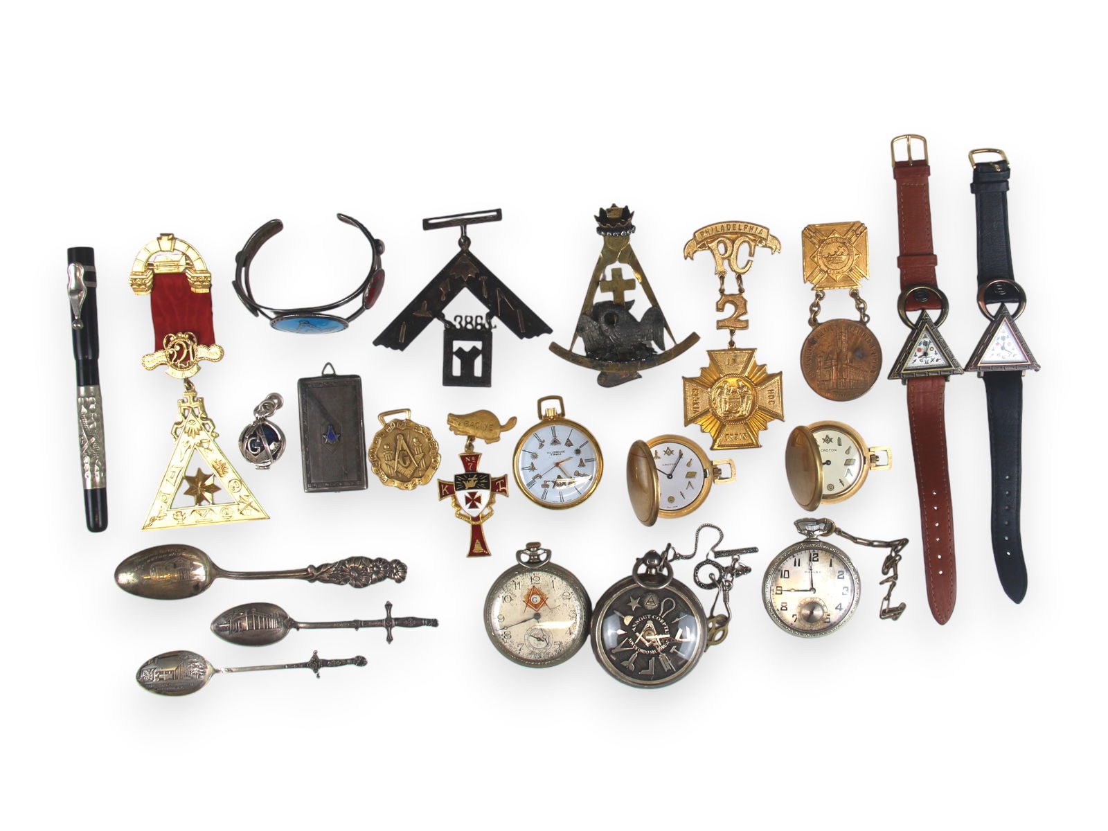 Collection of Masonic Accessories: Collection of 22 vintage Masonic Accessories incl. Fountain Pen, Watches, Pocket Watches, Badges, Pins, Spoons. Includes some sterling silver. Shipping: Weiss Auctions offers full-service, in-house sh