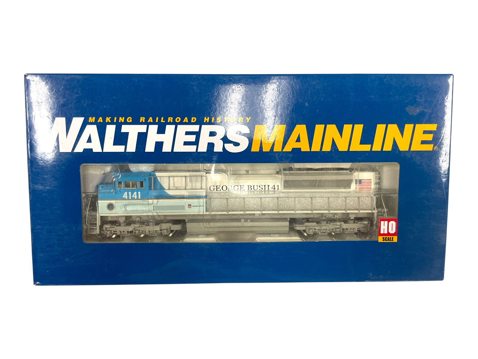 Walthers 910-19854 UP SD70ACE Diesel: HO Gauge. George Bush Presidential model equipped with Helical Gears, Sound & DCC. It appears new in box.Shipping: Weiss Auctions offers full-service, in-house shipping for nearly all items in this