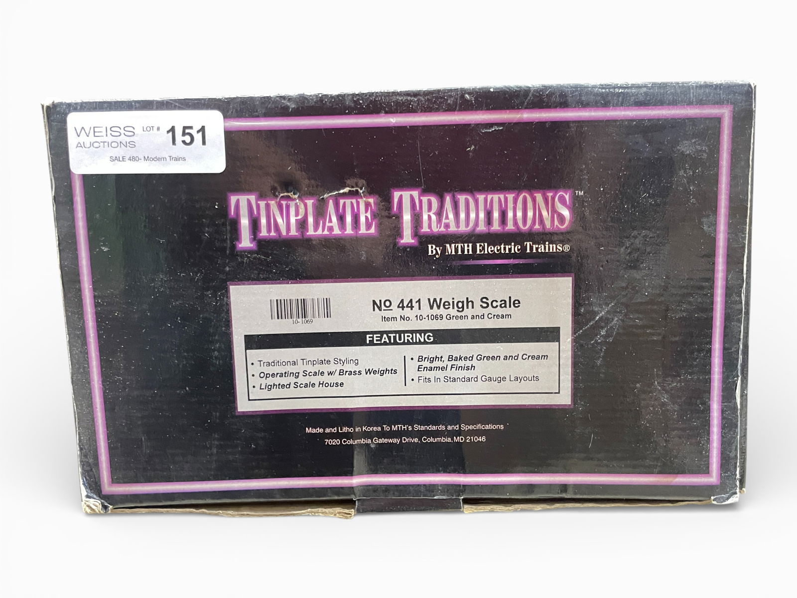 MTH Lionel 441 Weight Scale: Standard Gauge. Nice reproduction of Lionel's Accessory, It appears new in box. Shipping: Weiss Auctions offers full-service, in-house shipping for nearly all items in this auction. For a shipping quo
