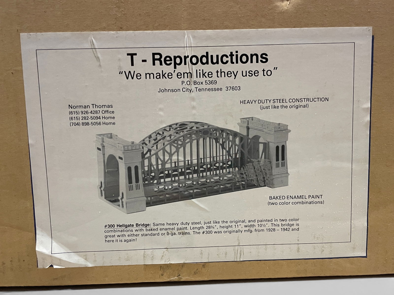 T-Repro Lionel 300 Hellgate Bridge: Standard Gauge. Nice reproduction of Lionel's late bridge. It appears new in box.Shipping: Weiss Auctions offers full-service, in-house shipping for nearly all items in this auction. For a shipping