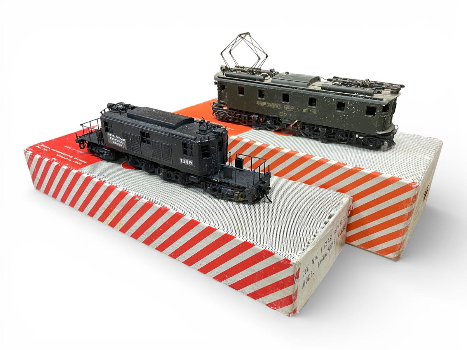 2 MEW Brass HO Locomotives (1 of 4)