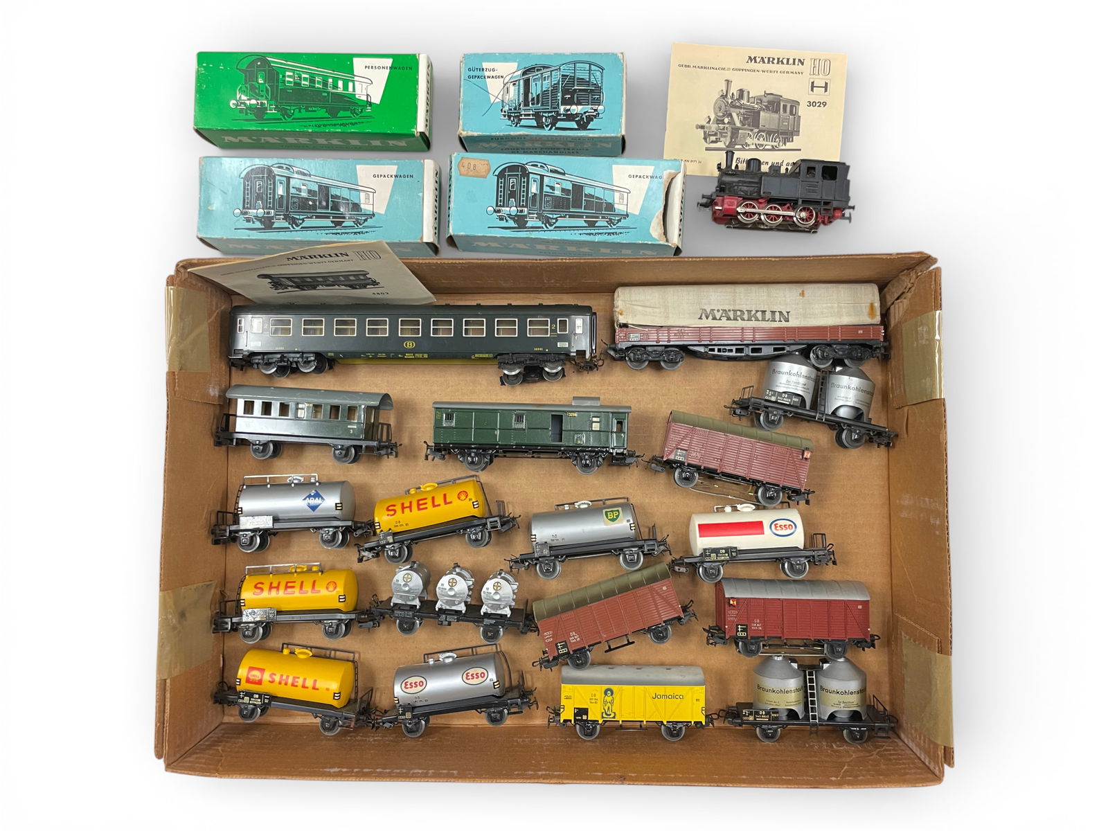 22pc Marklin HO Trains Group (1 of 7)