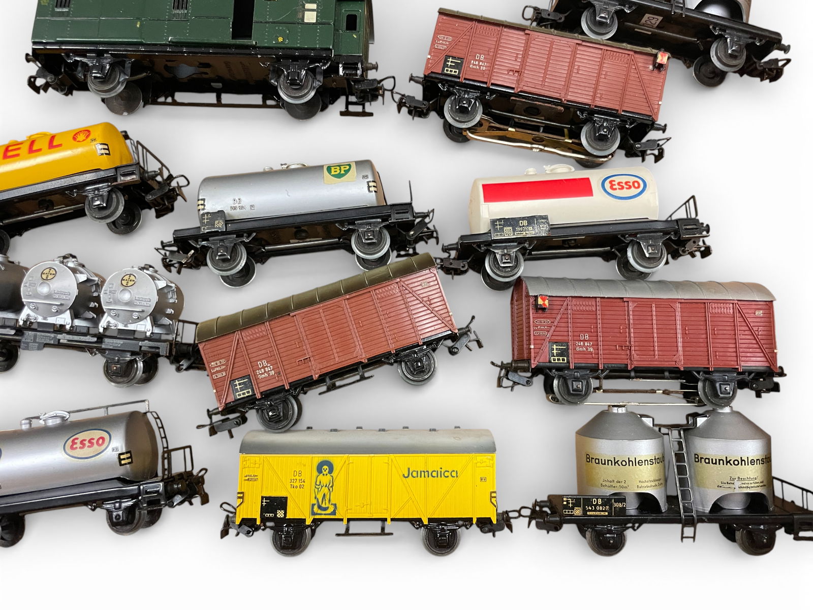 22pc Marklin HO Trains Group - 6