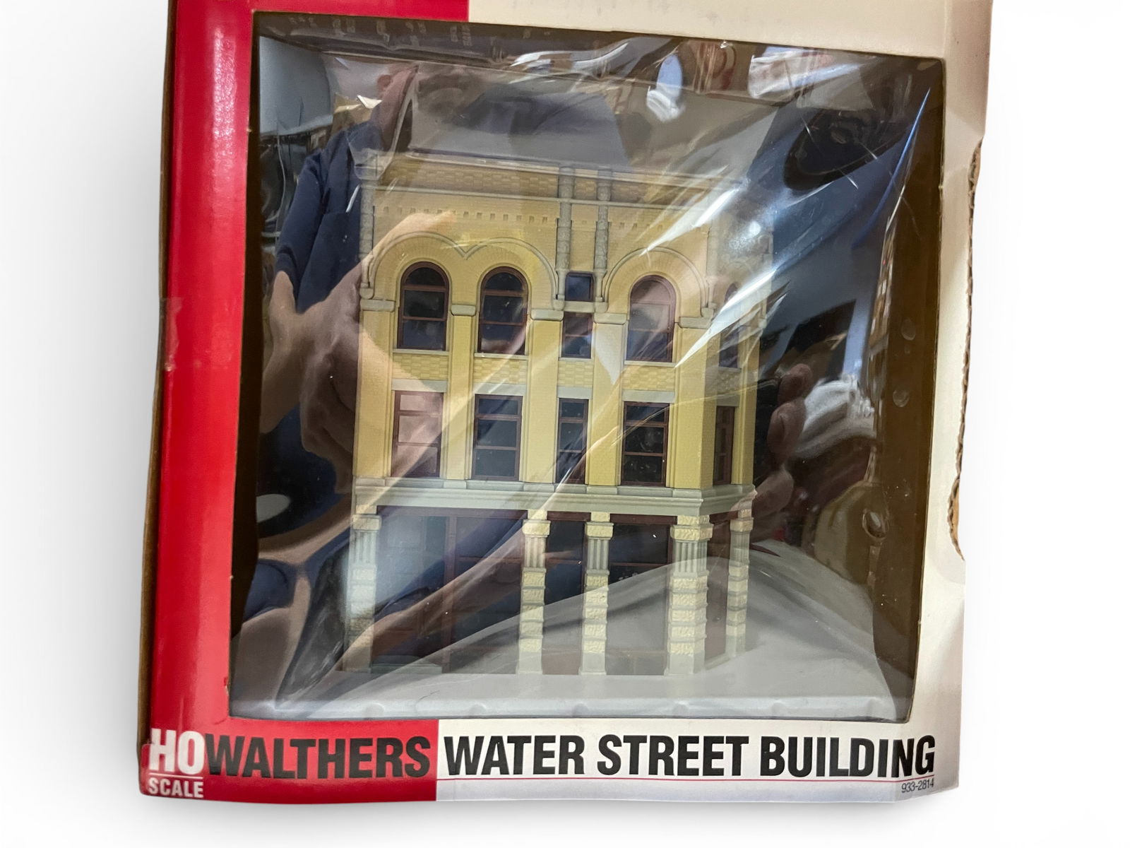 11 Walthers Cornerstone Structures - 4