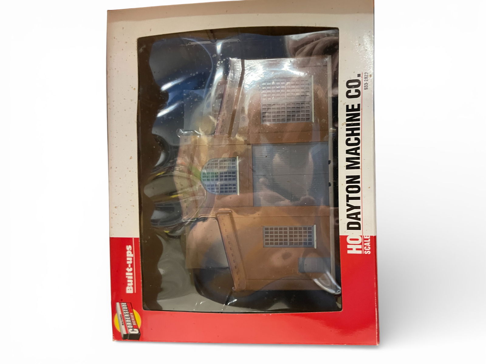 11 Walthers Cornerstone Structures - 6