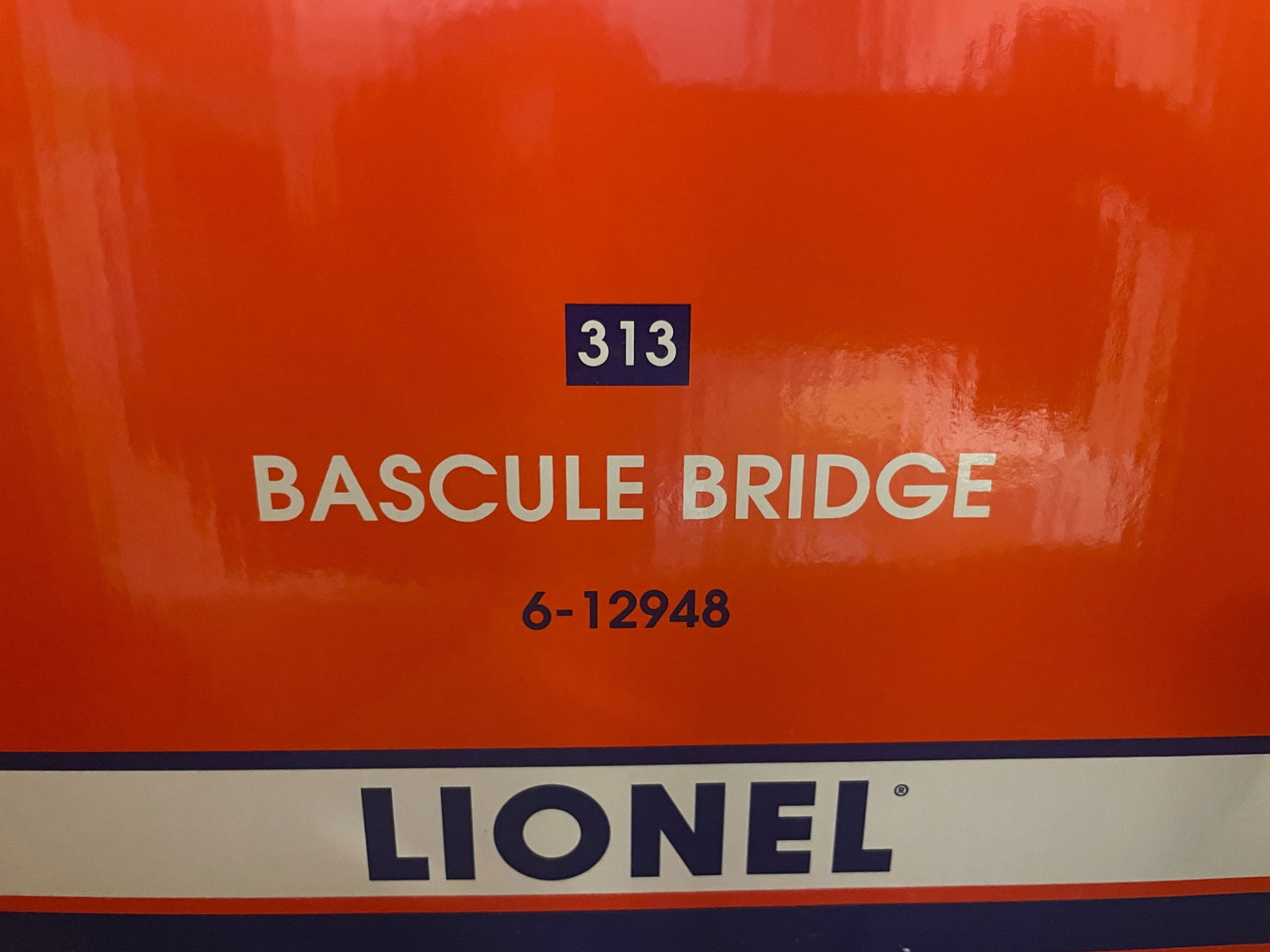 Lionel 12948 Bascule Bridge: Nice reissue of Lionel's iconic accessory. It shows light use with box & shipper.Shipping: Weiss Auctions offers full-service, in-house shipping for nearly all items in this auction. For a shipping
