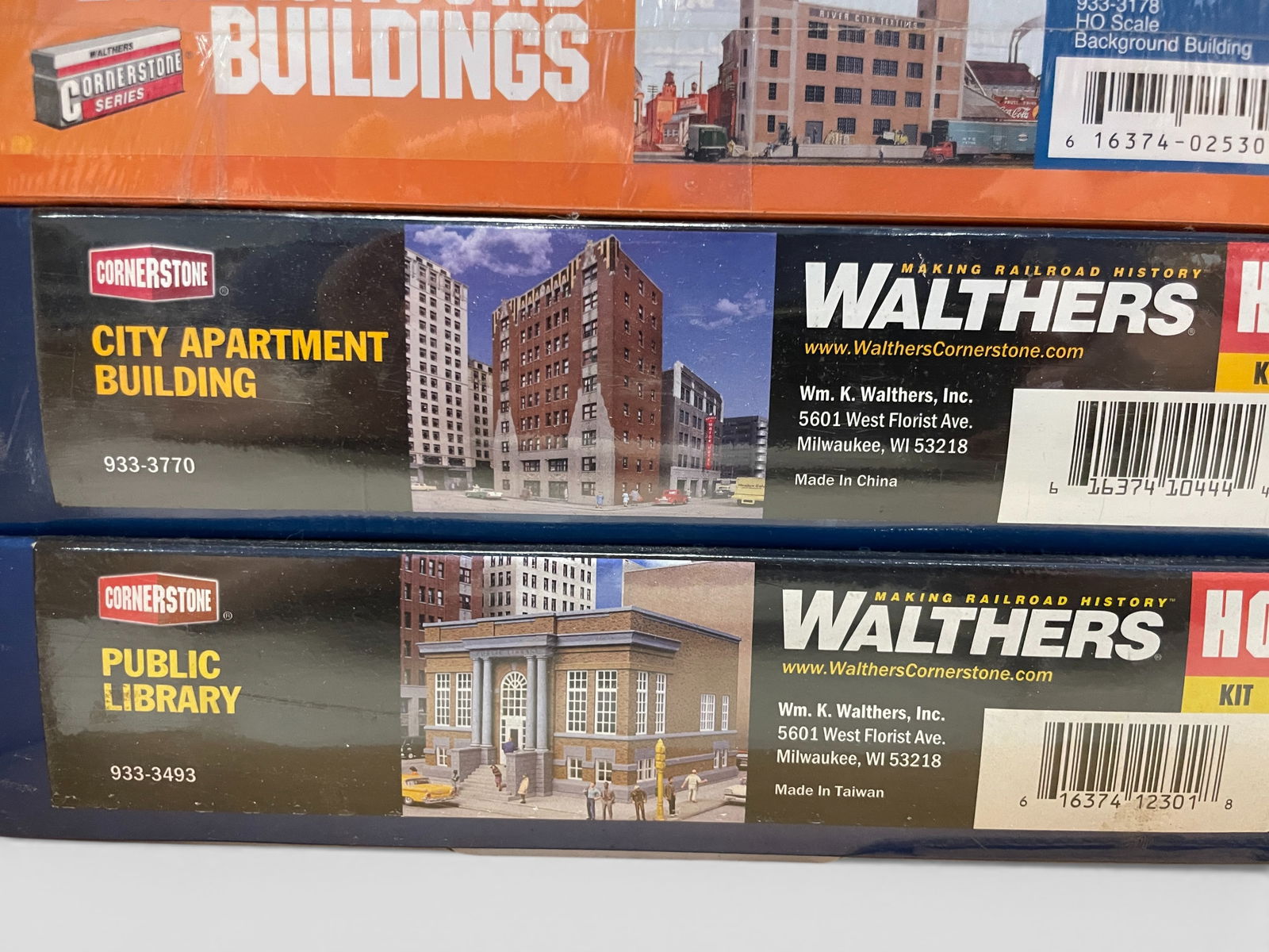 20 Walthers Cornerstone Structure Kits - 2