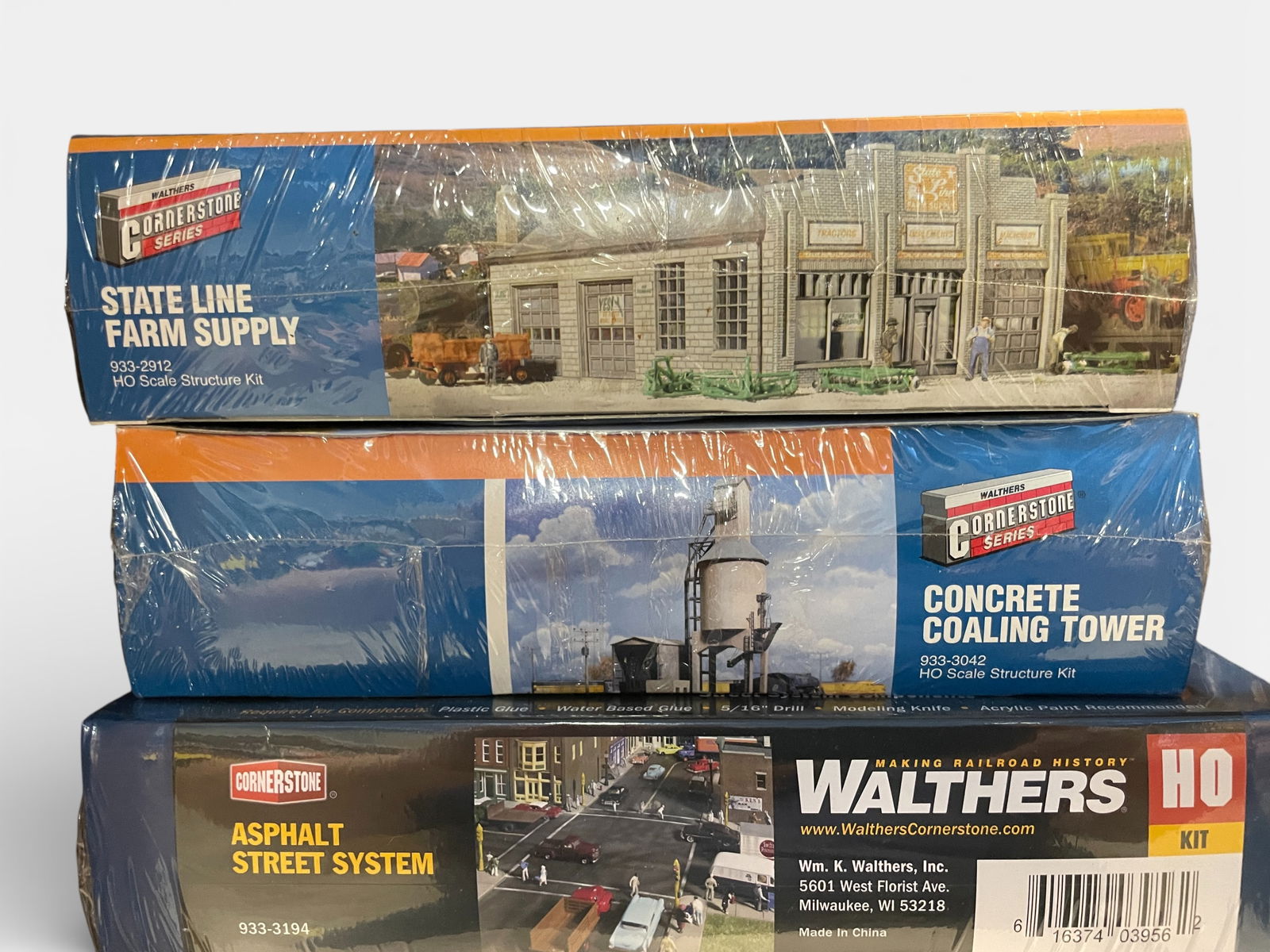 20 Walthers Cornerstone Structure Kits - 4