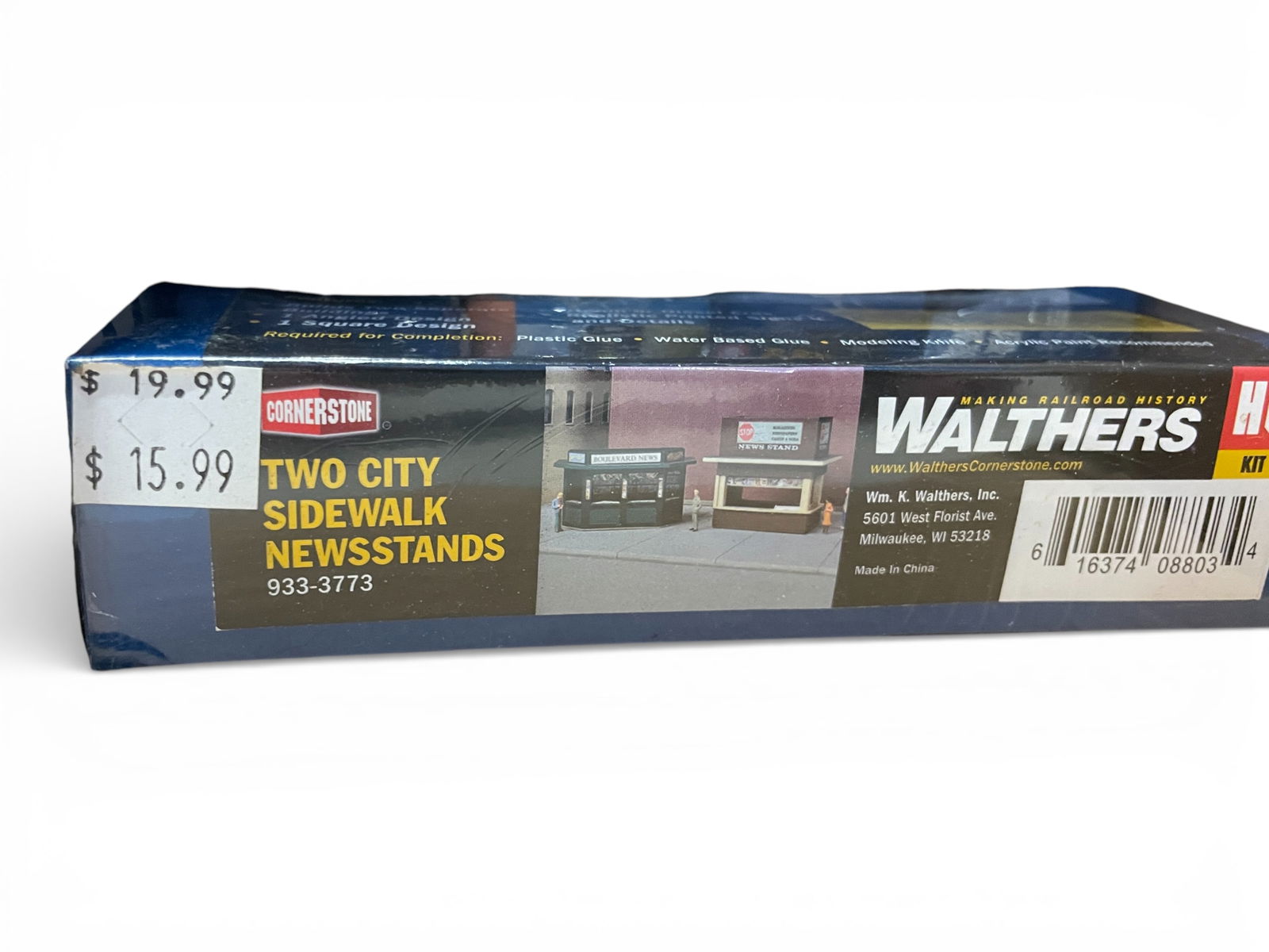20 Walthers Cornerstone Structure Kits - 8