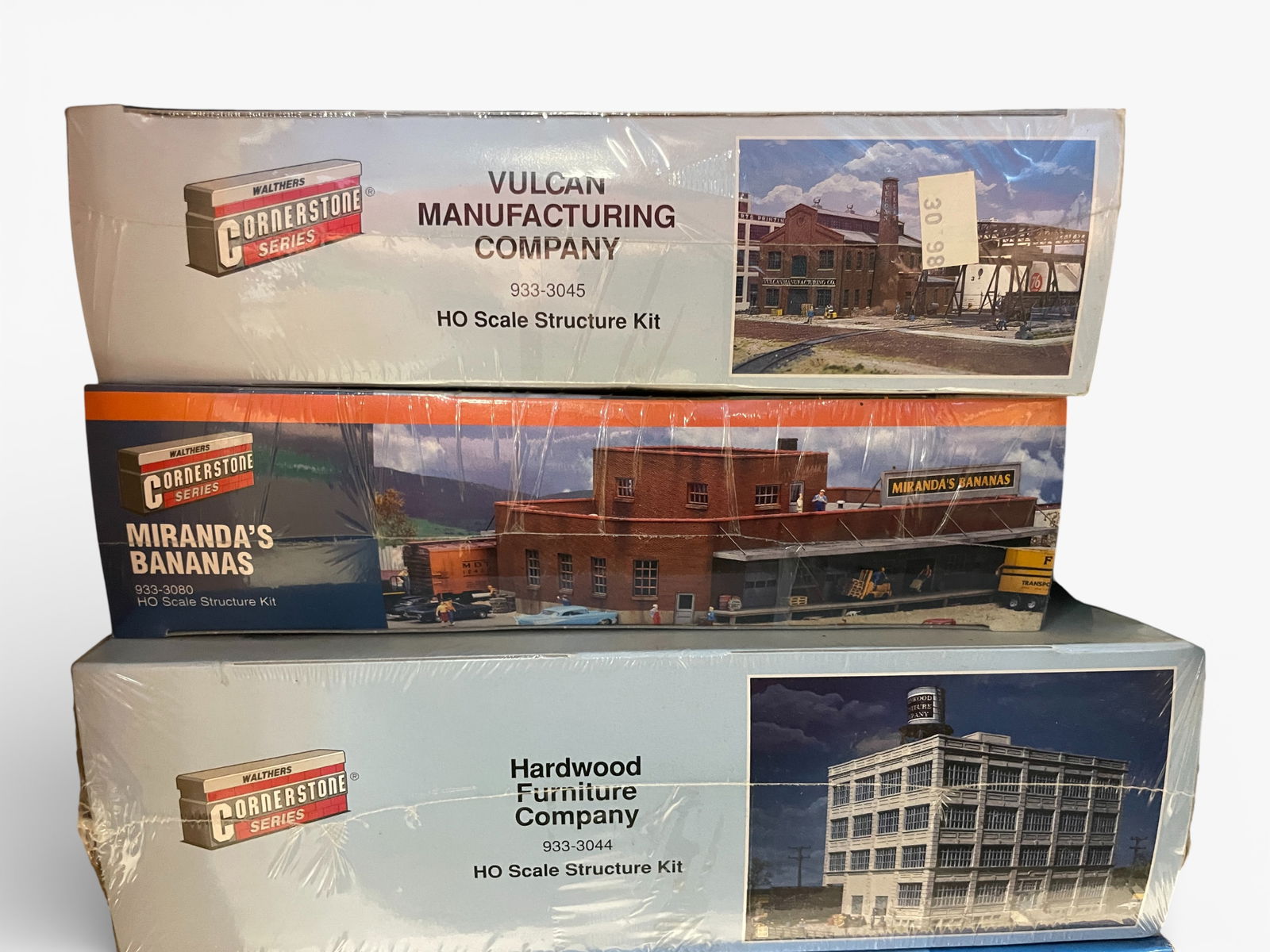 16 Walthers Cornerstone Structure Kits - 3