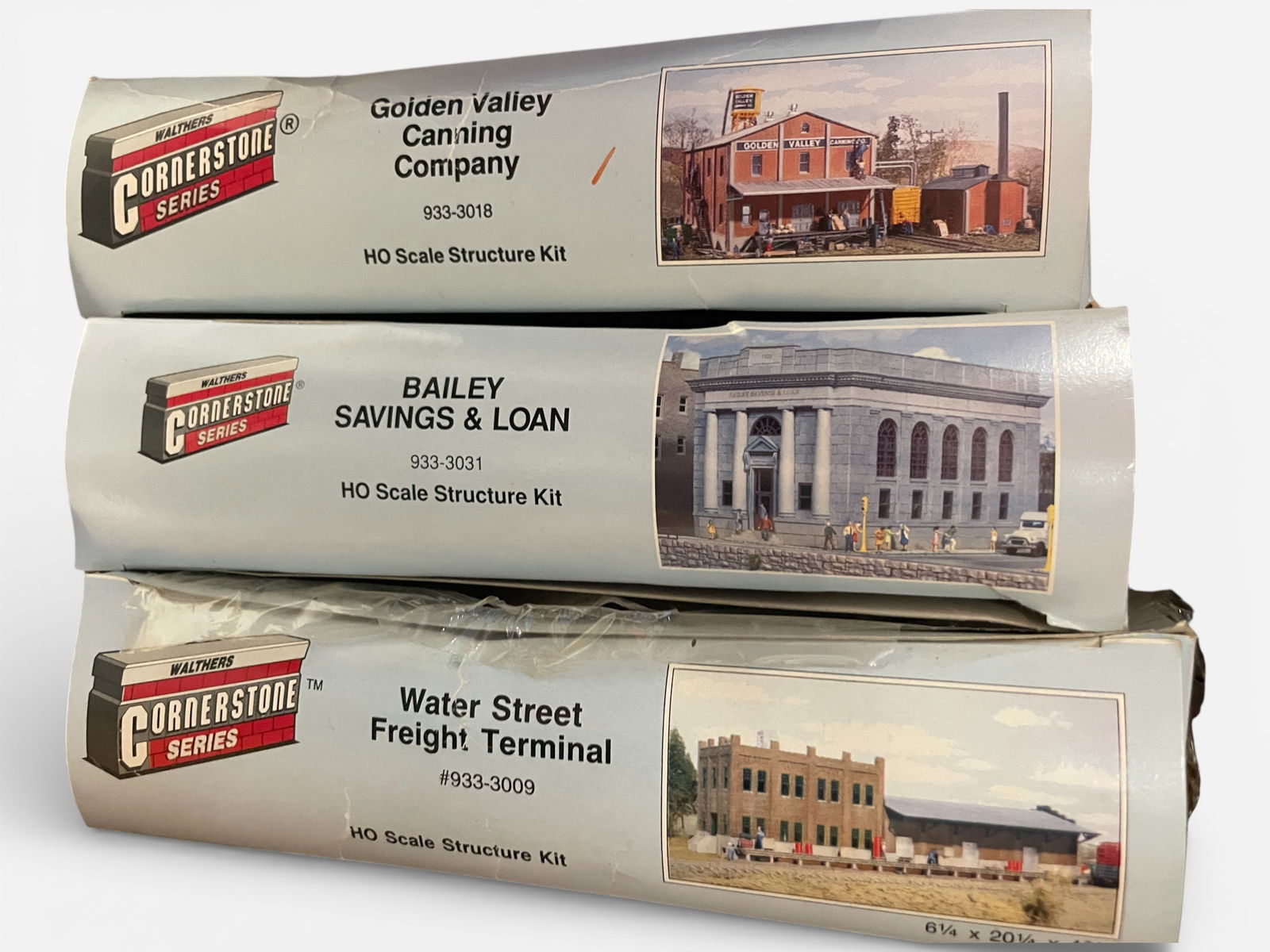 16 Walthers Cornerstone Structure Kits - 5