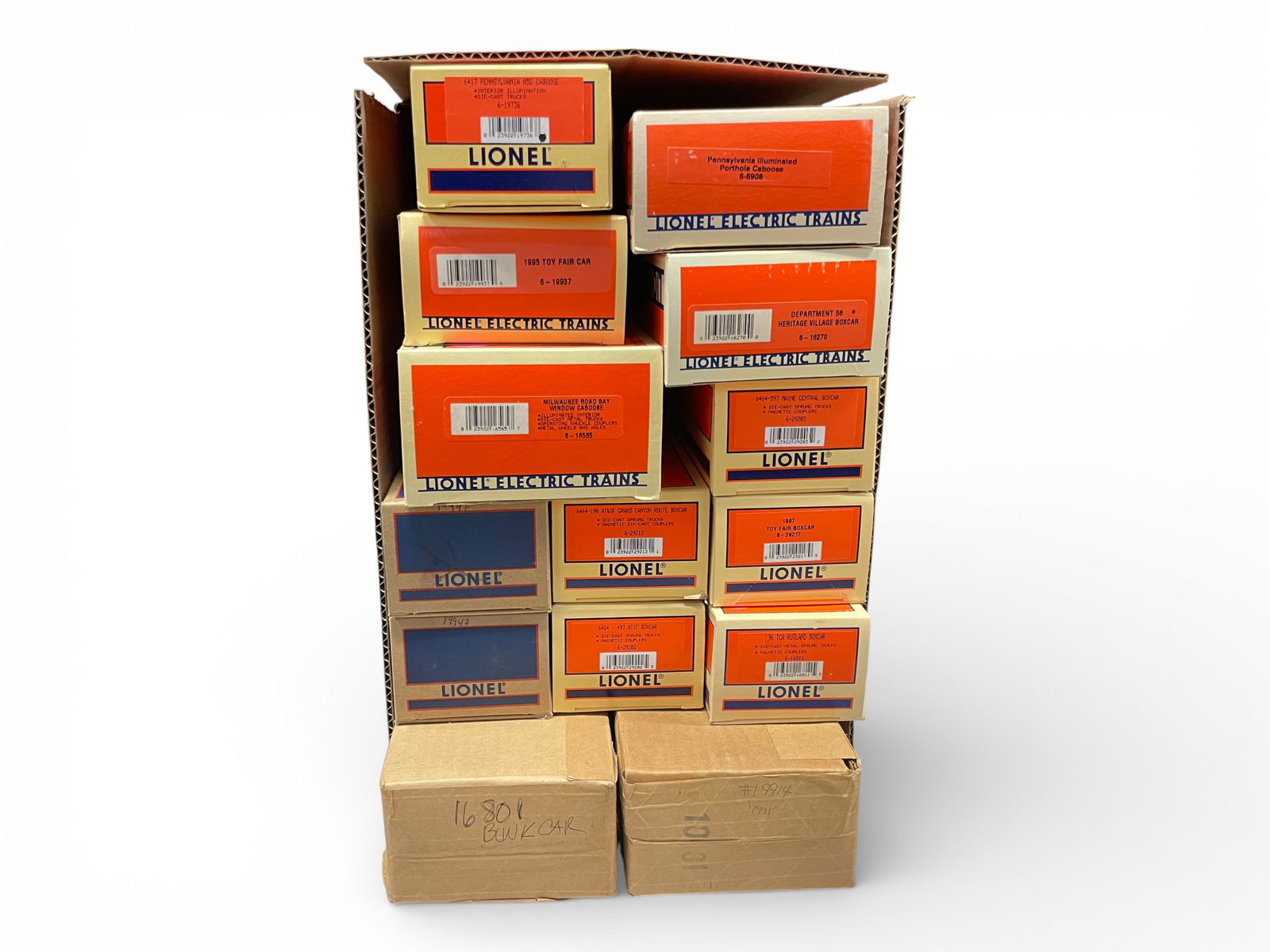 14 Lionel Modern Freight Cars: Includes a 16801 sealed; 2-19947s; 19914 sealed; 29202; 16811; 29217; 29213; 29203; 16565; 16270; 19937; 6908, 19736. All appear new in boxes.Shipping: Weiss Auctions offers full-service, in-house