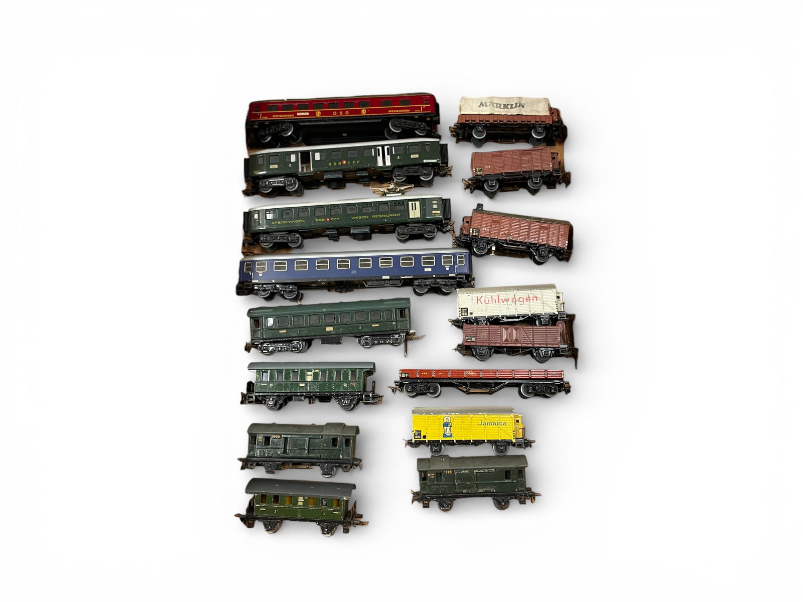 16pc Vintage Marklin HO Rolling Stock: HO Gauge. Includes a 4008.2, 4015.1 roof restored; 4016.2 roof restored; nice 4027; nice 341.5; Nice 391.7; nice 311.1; nice 322.3, all showing light play wear; Plus a 312.2, 3205.3; 324.3; 326.2;