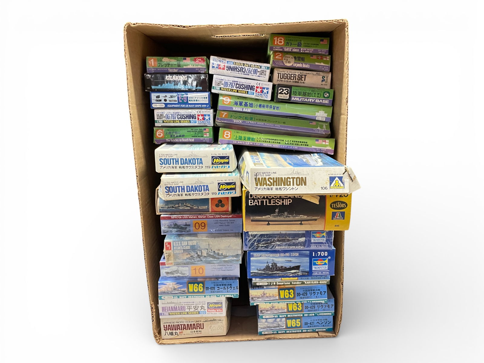 31 Small Scale Military Ship Model Kits (1 of 4)