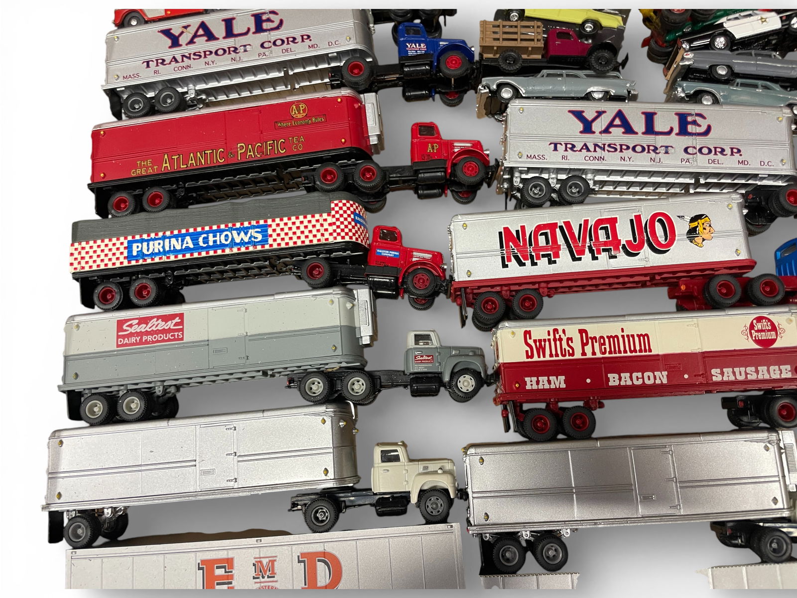 75+ HO Layout Vehicles - 5