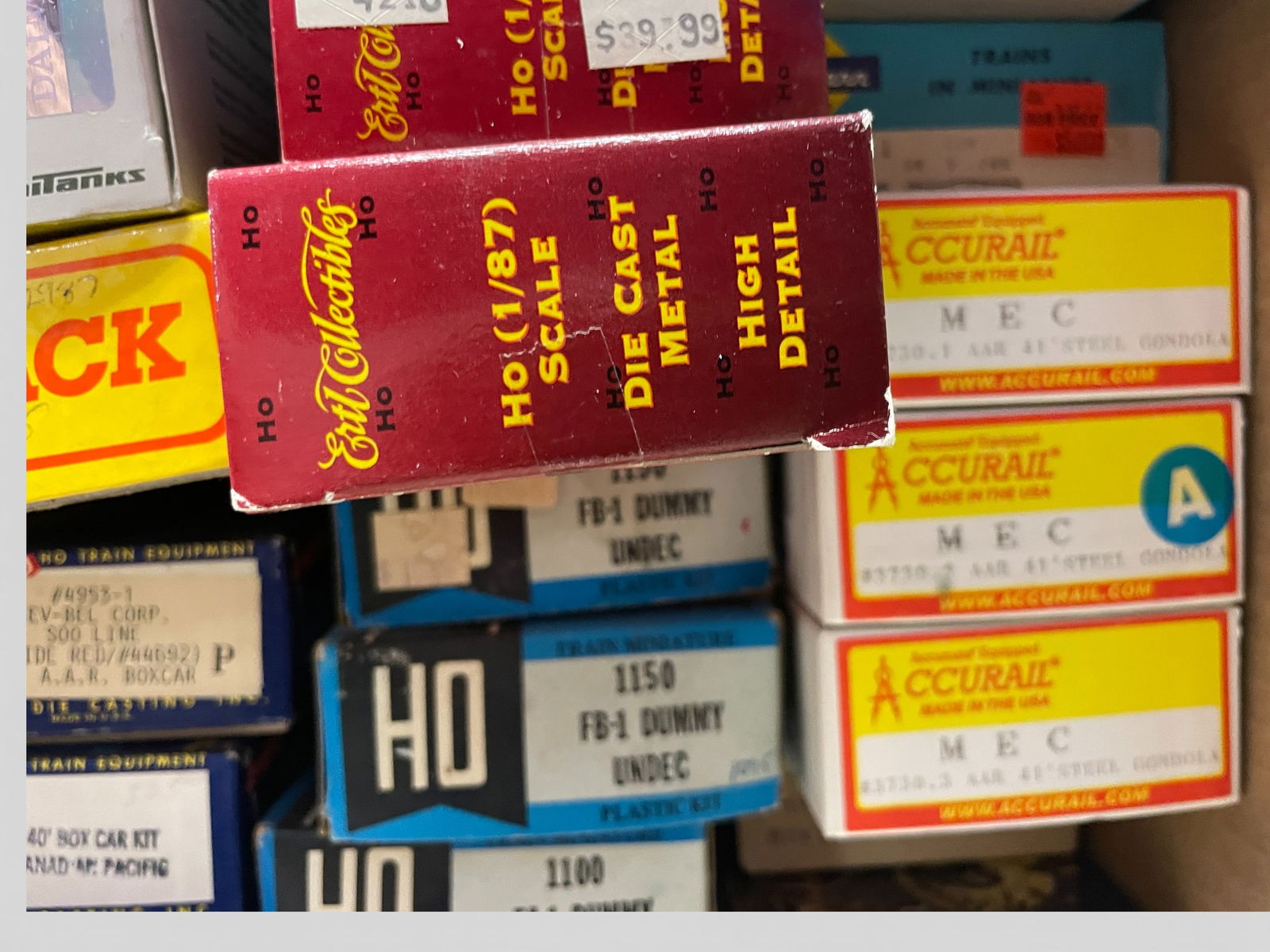 36pc Assorted HO Trains Group - 6