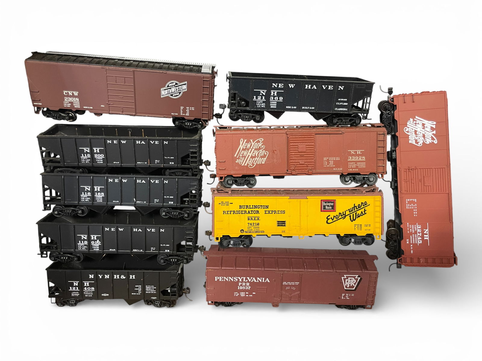 30pc Assorted HO Freight Cars - 2