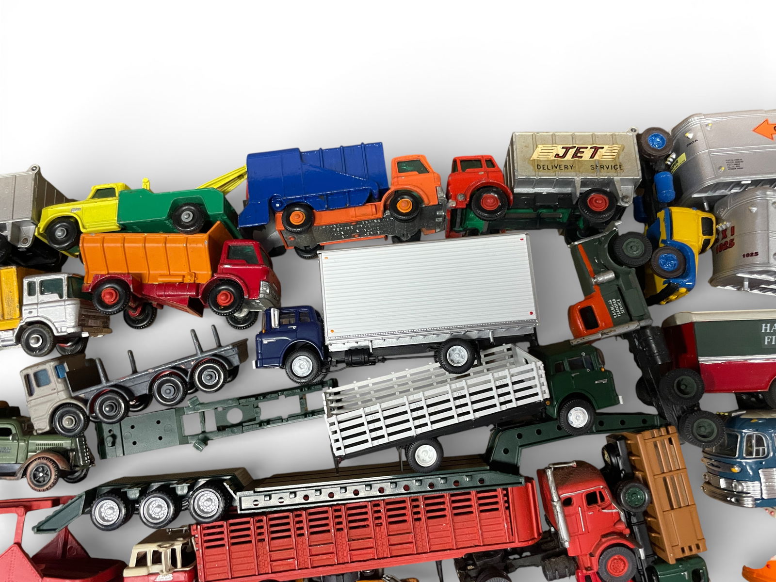 50+ HO Layout Vehicles - 7