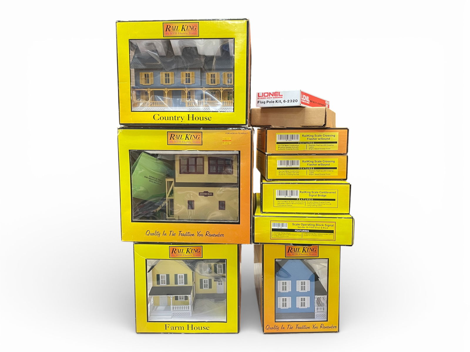 10 Train Accessories: Includes a Lionel 2320 & 12890; MTH RailKing 2 #30-11014; 30-11009; 30-11005; 30-9008; 30-9031; 30-9007; Country House. All show light use with boxes. Shipping: Weiss Auctions offers full-service, in-