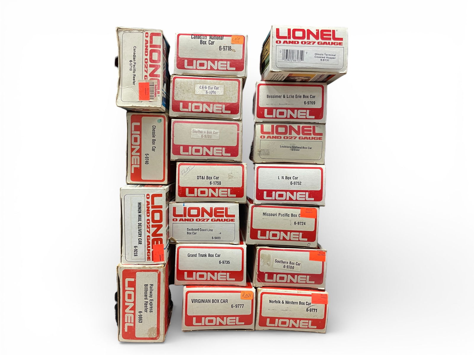 18 Lionel MPC Freight Cars: Includes 9863, 9777, 9771, 2-9700, 9735, 9218, 9403, 9724, 9752, 9750, 9740, 9444, 9769, 9706, 5710, 9718, 6131. Most show light run time with better than average boxes. Shipping: Weiss Auctions offer