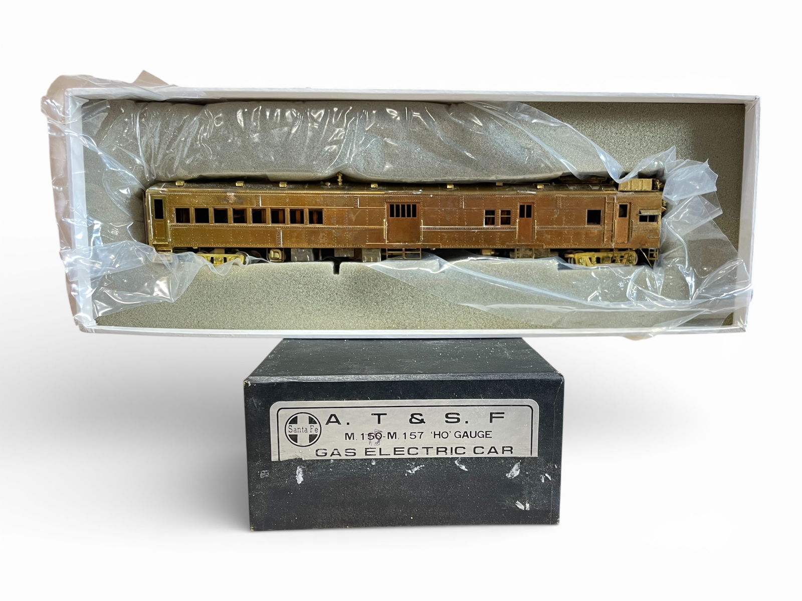 KEY Brass HO ATSF M175 Gas Electric (1 of 4)