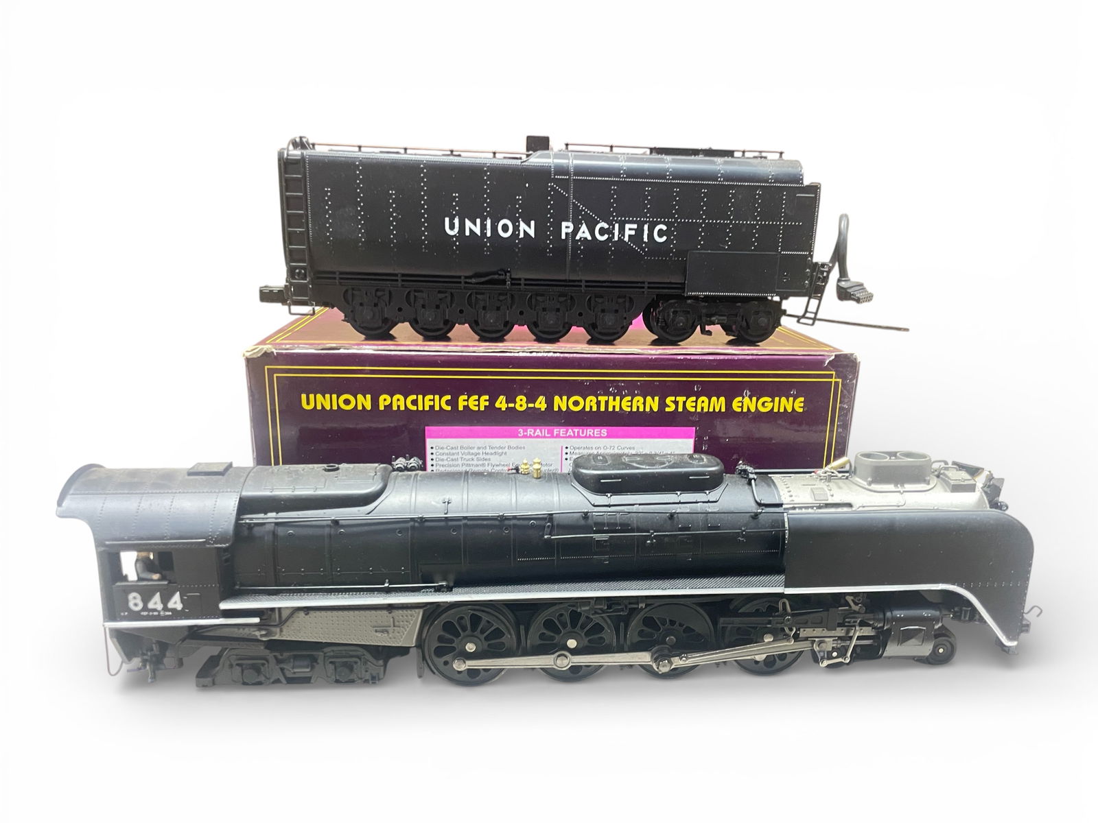 MTH 20-3044-1 UP EFE Northern (1 of 3)