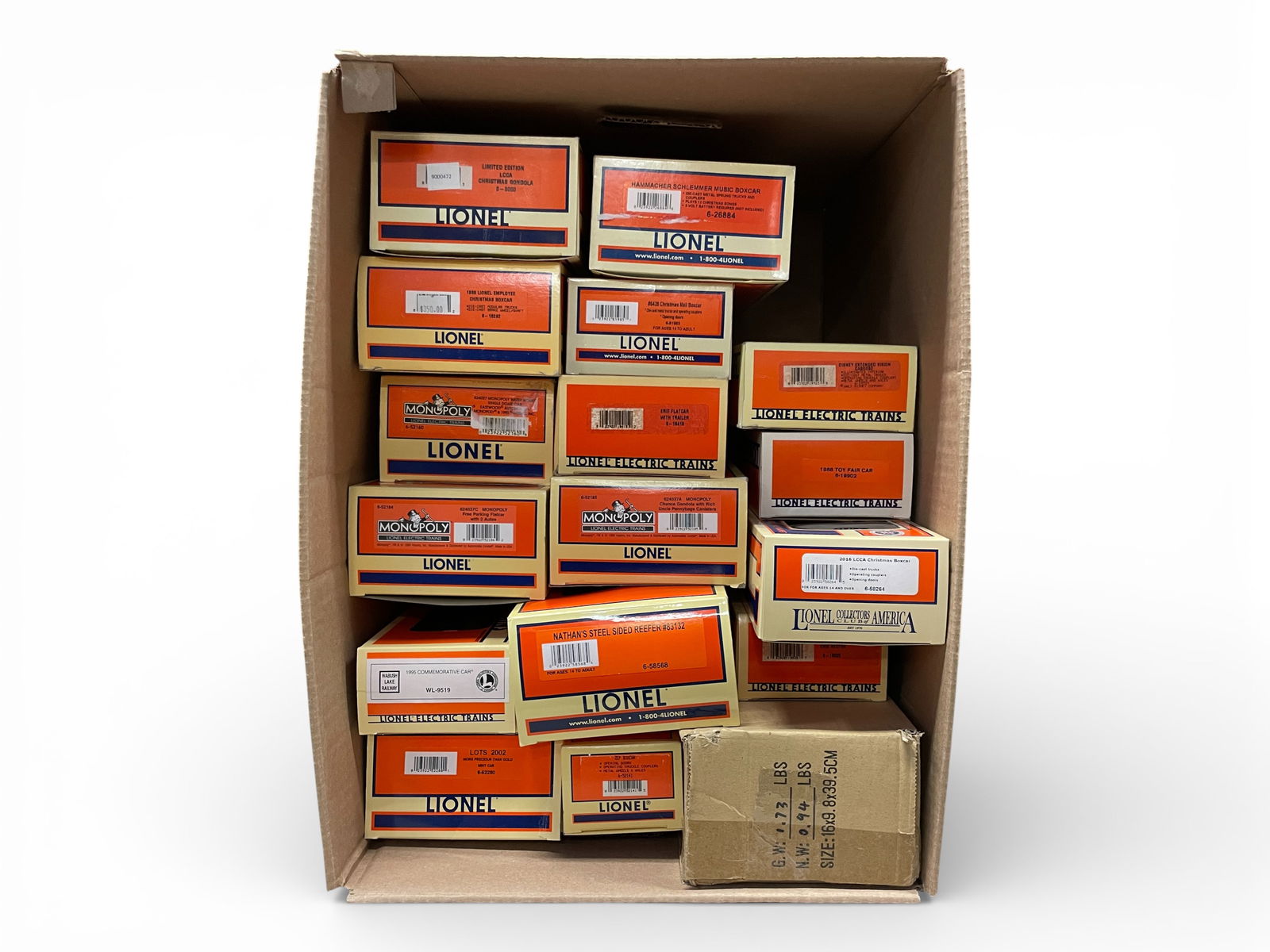 17 Lionel Modern Freight Cars: Includes 52280, 52141, 58266 sealed; 58264, 58568, WL9519, 52184, 52185, 19902, 19723, 81965, 16292, 3000, 26884, 52160, 19415, 81985, 19535. All are new in boxes.Shipping: Weiss Auctions offers