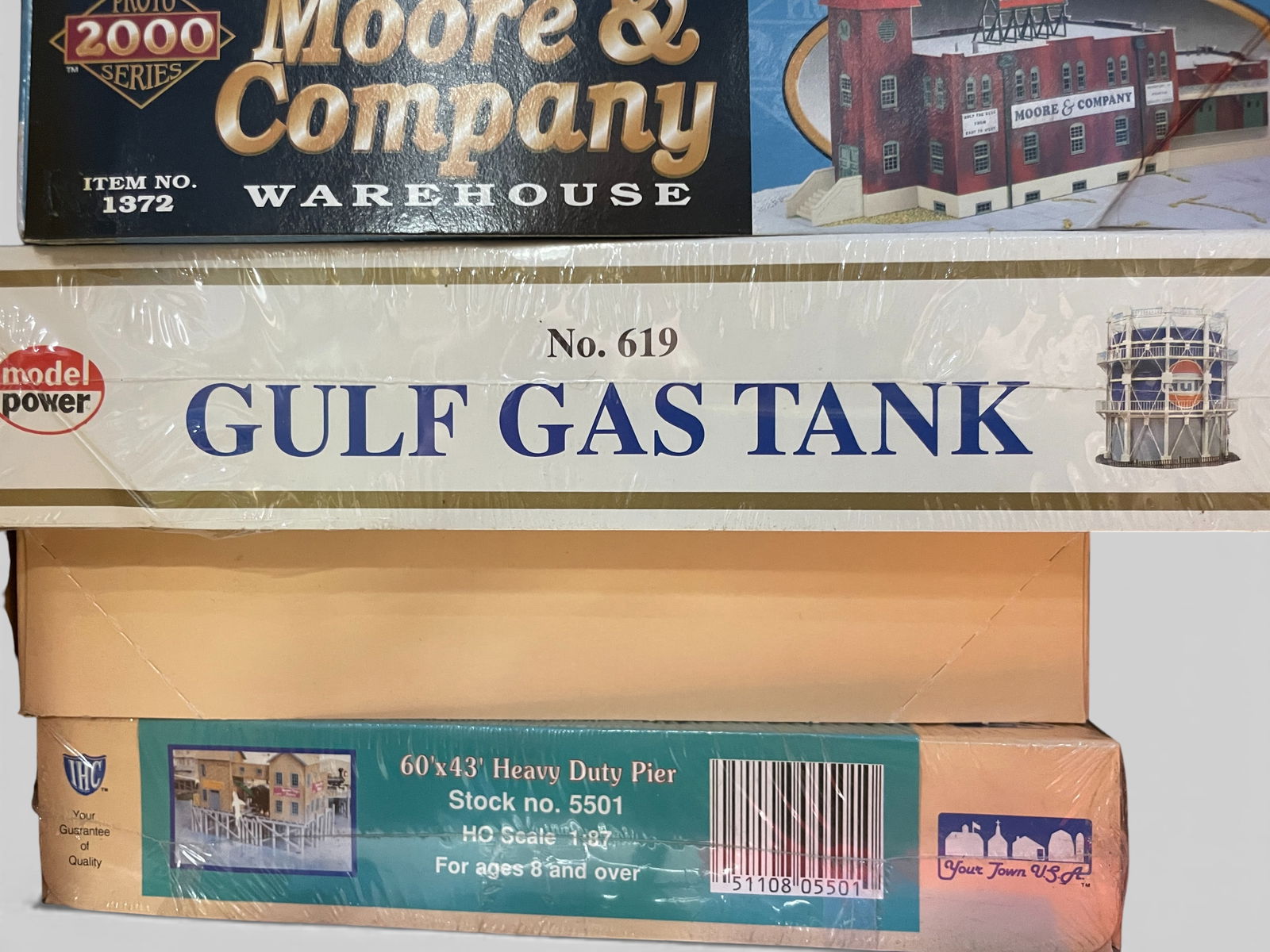 20 Assorted HO Structure Kits - 4